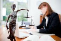 Сколько стоят услуги юриста по составлению искового заявления