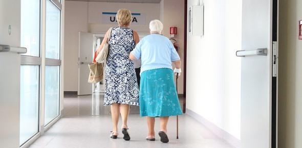 Опека и уход над пожилым человеком