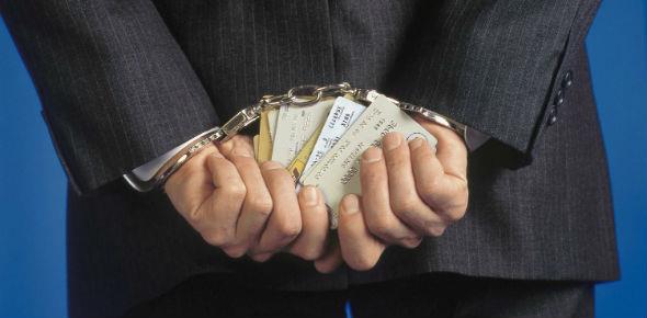 Кто выплачивает кредит, если заемщик сидит в тюрьме