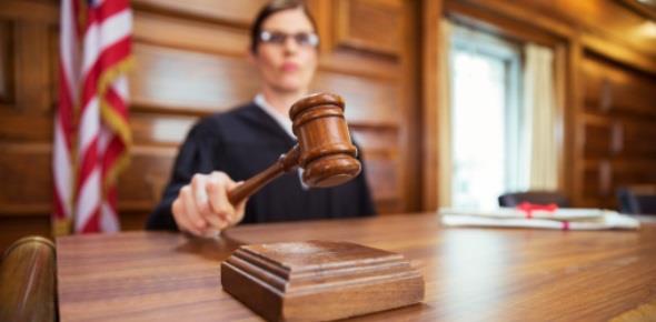 Банк подал исковое заявление в суд: что делать и как действовать в суде