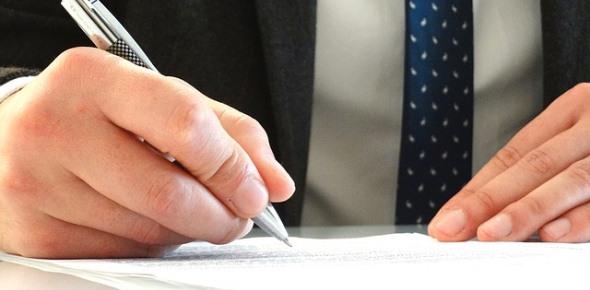 Как и куда подать жалобу на адвоката?