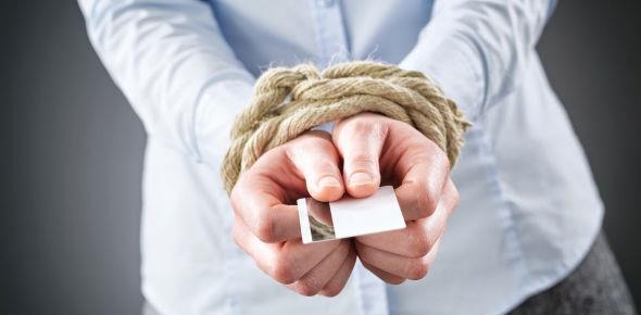 Может ли банк списать долг по кредиту с карты